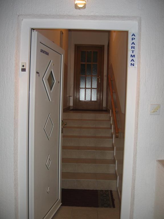 Appartement Edi + Minja à Brodarica  Extérieur photo